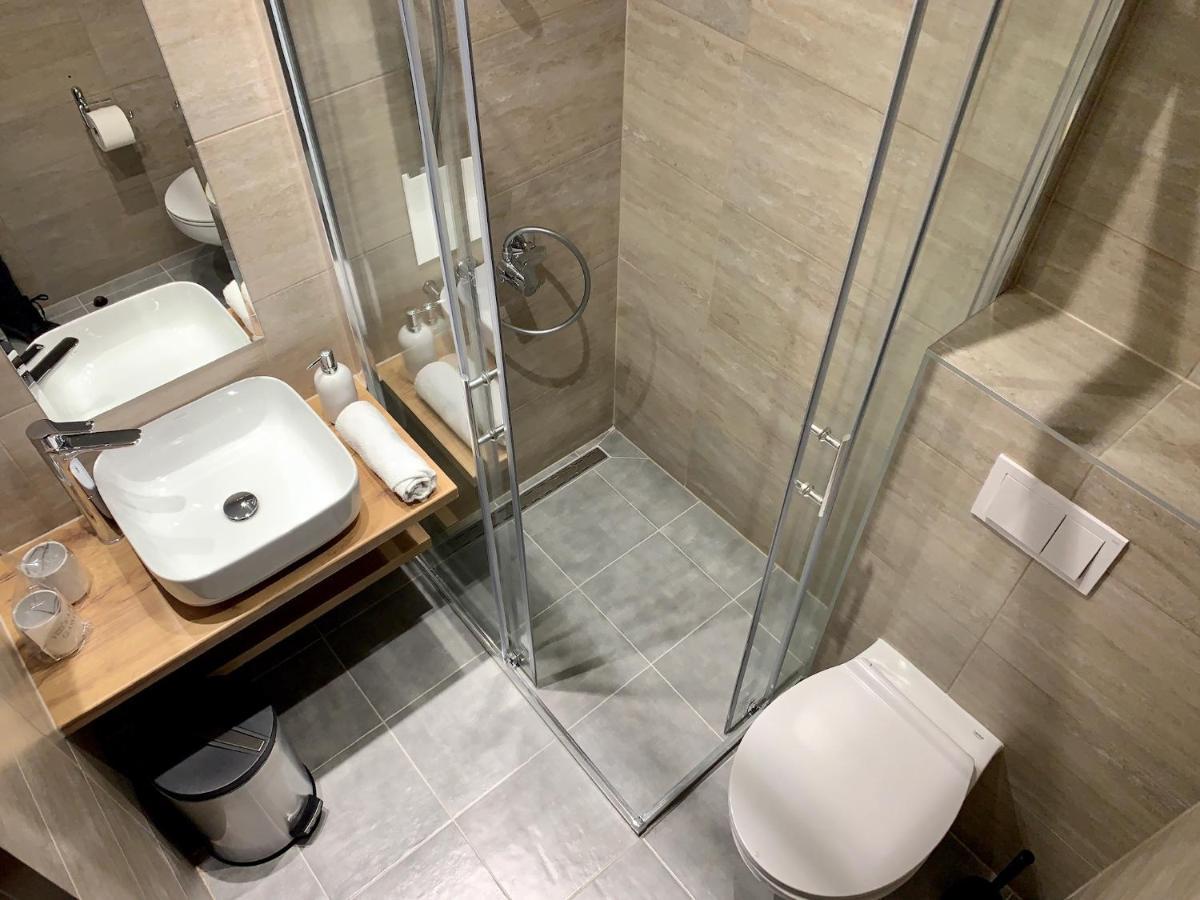 Motel Kiwi Grude Екстер'єр фото
