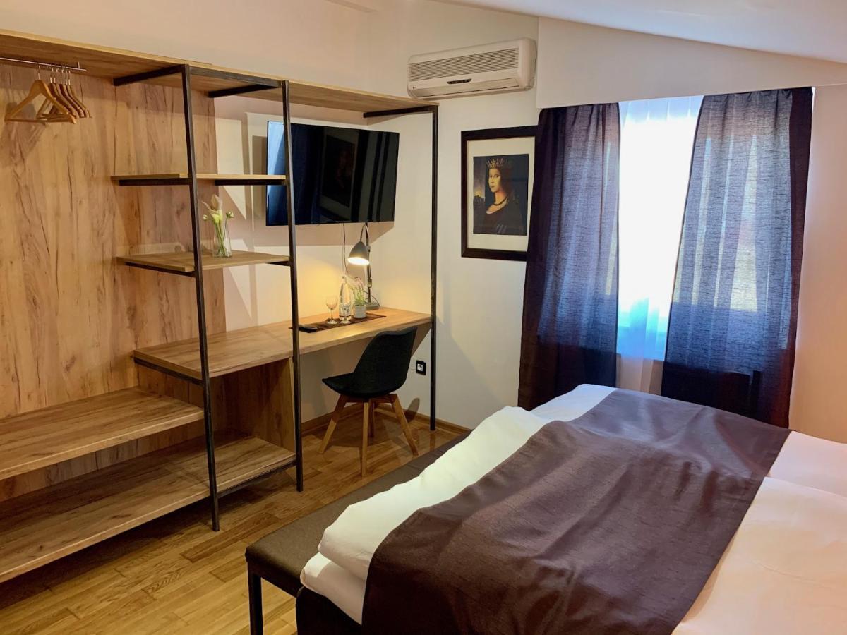 Motel Kiwi Grude Екстер'єр фото