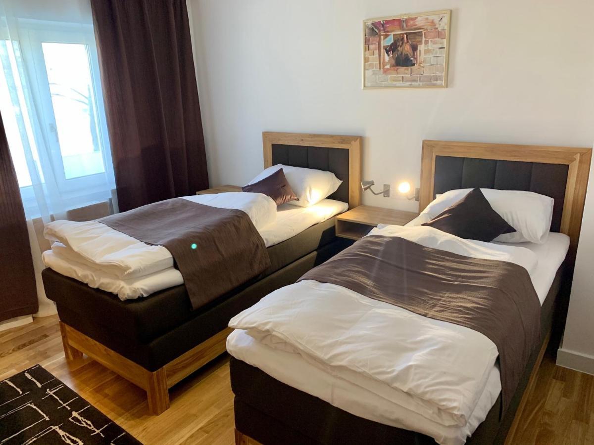 Motel Kiwi Grude Екстер'єр фото